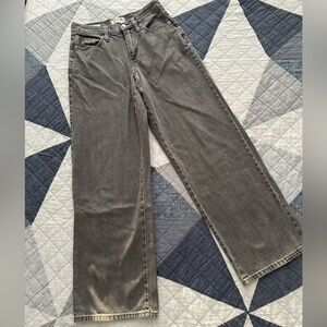 Universal Thread Women’s Relaxed Wide Leg Jeans